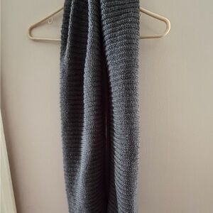 Cozy Ribbed Knit Scarf in Charcoal Gray